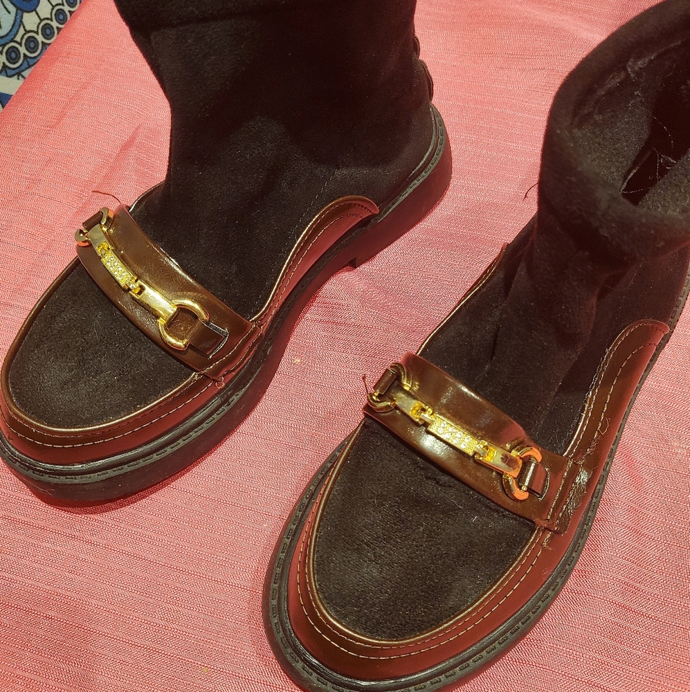 Girls boots